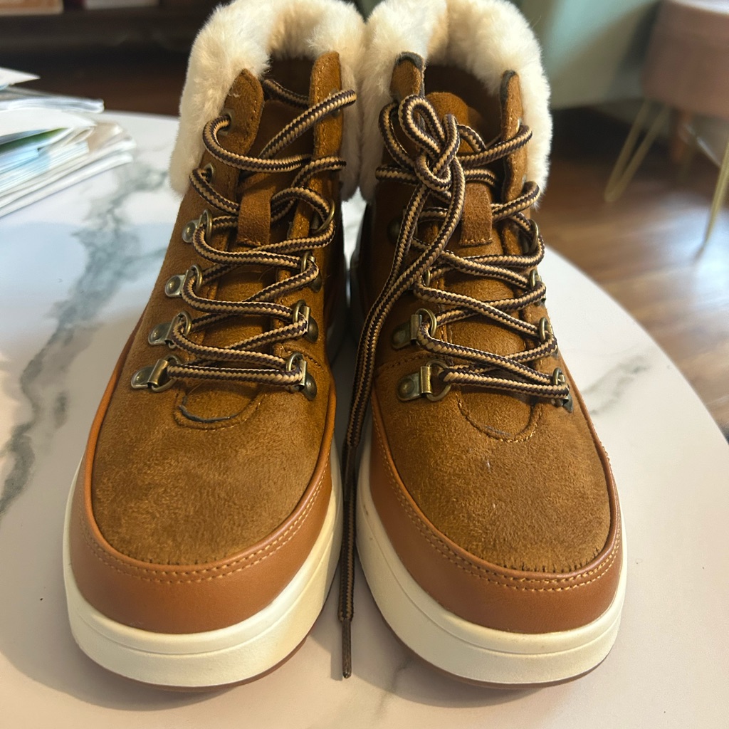 Ecko Unlimited Red Brand Tan Leather Boots